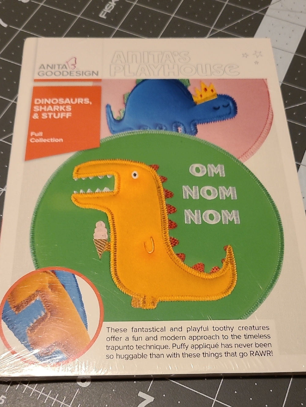 Anita Goodesign Anitas Playhouse Dianosaurs Sharks & Stuff Sewing Quilting NWT